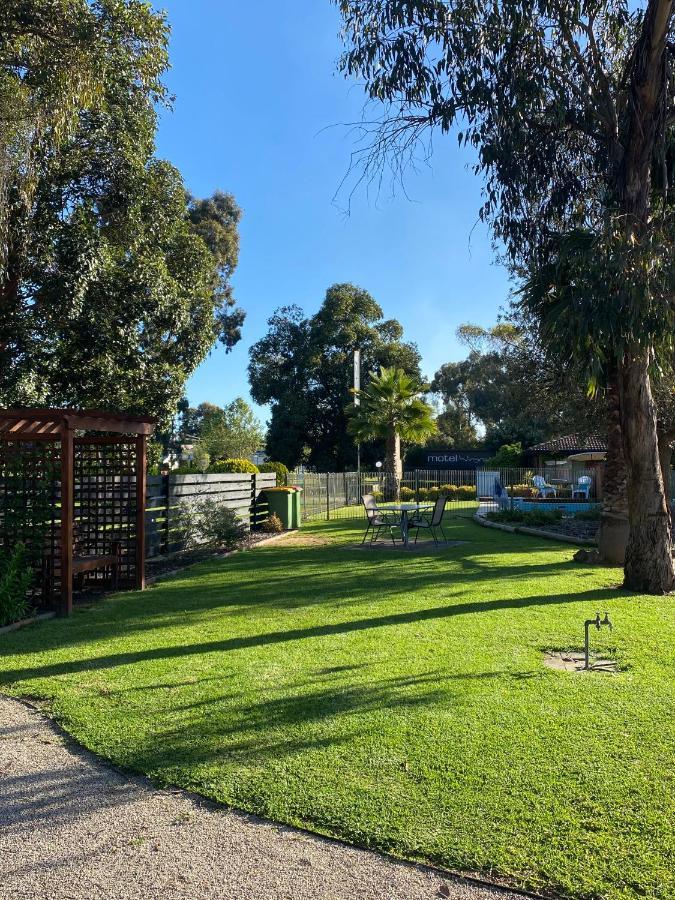 Motel Wingrove Corowa Eksteriør bilde